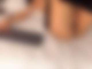 Live cam show with AlliceMackenzie - Lean on Camsoda