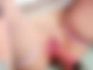 MelaniaTress's Live Sex Cam Show