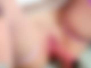 MelaniaTress's Live Sex Cam Show