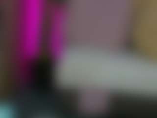MelaniaTress's Live Sex Cam Show