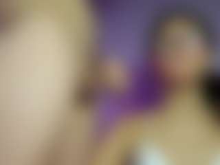 EmilyPacho_'s Live Sex Cam Show