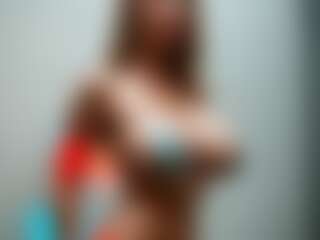 Avery_803's Live Sex Cam Show