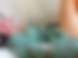 Live cam show with Emma - Oil on Dolls Live
