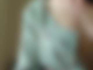 Live cam show with Emma - Oil on CamwithHer