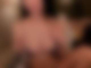 SuzuSummer's Live Sex Cam Show