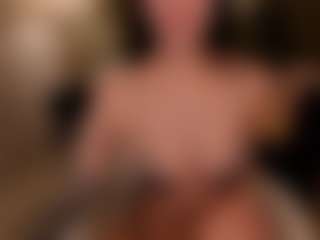 SuzuSummer's Live Sex Cam Show
