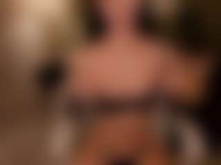 SuzuSummer's Live Sex Cam Show