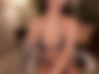 SuzuSummer's Live Sex Cam Show