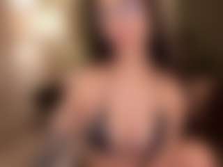 SuzuSummer's Live Sex Cam Show