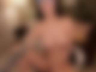 SuzuSummer's Live Sex Cam Show