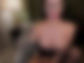 SuzuSummer's Live Sex Cam Show