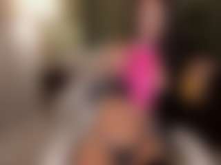 SuzuSummer's Live Sex Cam Show