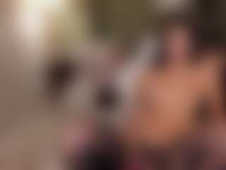SuzuSummer's Live Sex Cam Show
