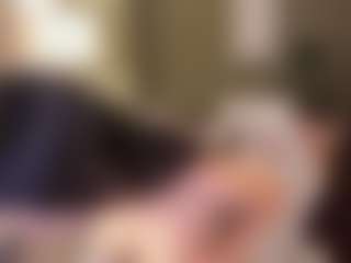 Live cam show with SuzuSummer - Shaved Pussy Brown Hair on fapnchat