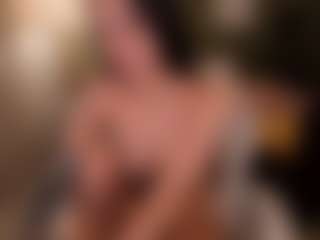 SuzuSummer's Live Sex Cam Show