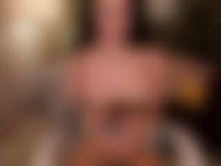 SuzuSummer's Live Sex Cam Show