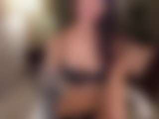 SuzuSummer's Live Sex Cam Show