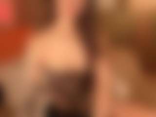 SuzuSummer's Live Sex Cam Show