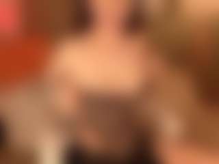 SuzuSummer's Live Sex Cam Show