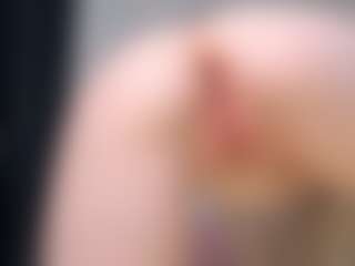 Live cam show with kellybbface - Vibe on Fling VIP Chat