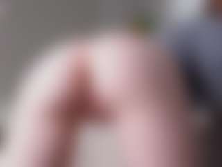 Live cam show with kellybbface - Blue Eyes on Free Soda
