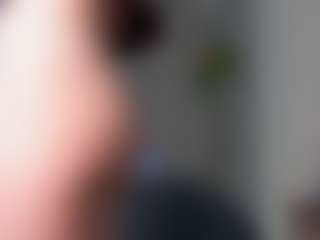 Live cam show with kellybbface - Average on Dare Cams