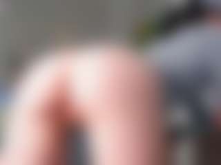 Live cam show with kellybbface - Babygirl on TeamSkeetLive