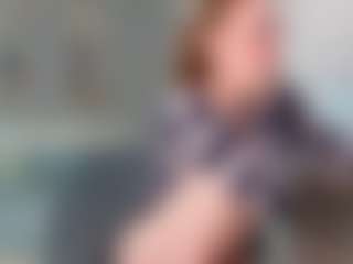 Live cam show with kellybbface - Public Red Hair on mypornchat.com
