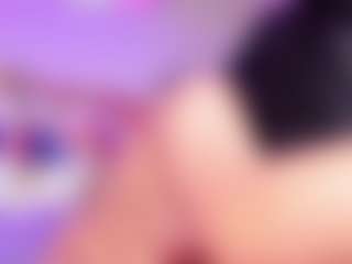Live cam show with BeccaMathew - Shaved Pussy on Mixed Magazine Live
