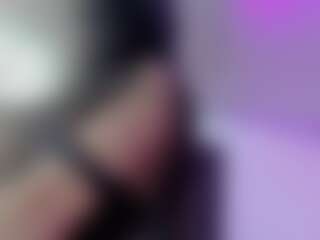 emmy-collins1's Live Sex Cam Show