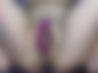 Live cam show with Marrie - Fingerass on livesuperchat.net
