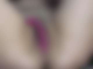 Live cam show with Marrie - Big Clit on Camsoda