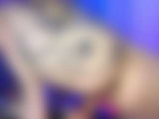 Live cam show with Marrie - Nora on Camsoda