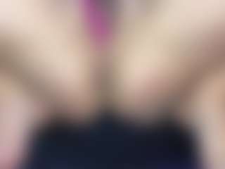Live cam show with Marrie - Bush on Camming Site