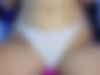 Live cam show with Marrie - Nora on Camsoda