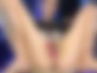 Live cam show with Marrie - Bush on Camsoda