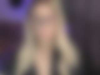 Live cam show with GODDESS HELA - Milk on Gym Cam Girls