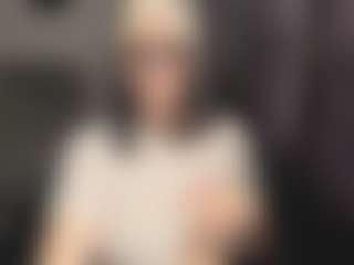 Live cam show with GODDESS HELA - Hairy Pussy on Camsoda
