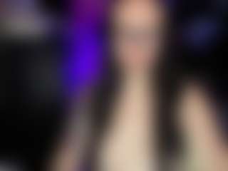 Live cam show with GODDESS HELA - HD on liverealitysex.com