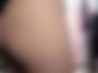 Live cam show with GODDESS HELA - Legs on Cam Slut