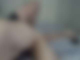 JoeyClouds's Live Sex Cam Show