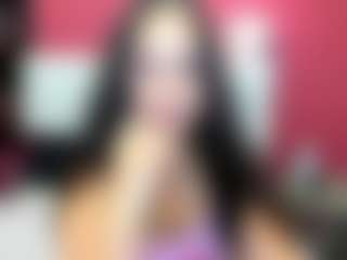 Live cam show with BeatriceReeves - Petite on Camsoda