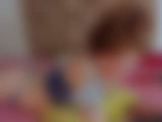 GrettaAndCoulle's Live Sex Cam Show