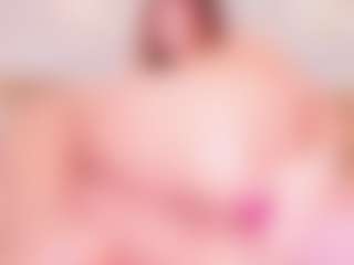 MiaVelveett's Live Sex Cam Show