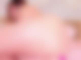 MiaVelveett's Live Sex Cam Show