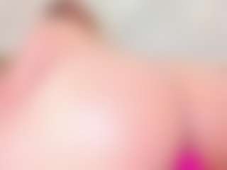 MiaVelveett's Live Sex Cam Show