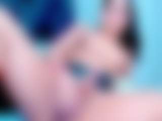 Live cam show with KriisJonnes - Brown Eyes on xheatlive.com