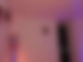 Luna's Live Sex Cam Show