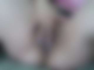 Live cam show with Lilith-NoirF - Upskirt on eurowanks.com