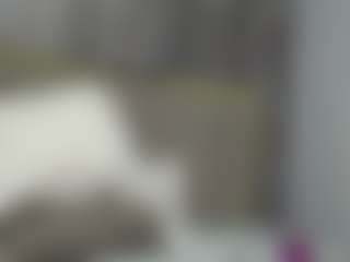 Live cam show with Lilith-NoirF - Green Eyes on Milf Play